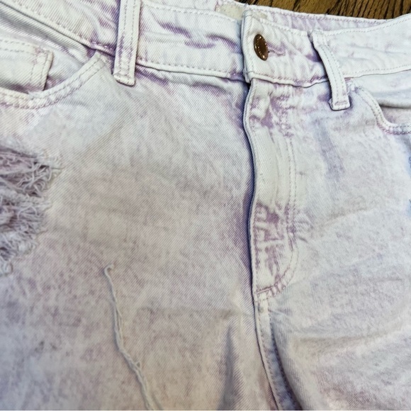 Universal Thread Size 4 / 27 Purple Acid Wash Vintage Stretch Midi Denim Shorts - Picture 2 of 10